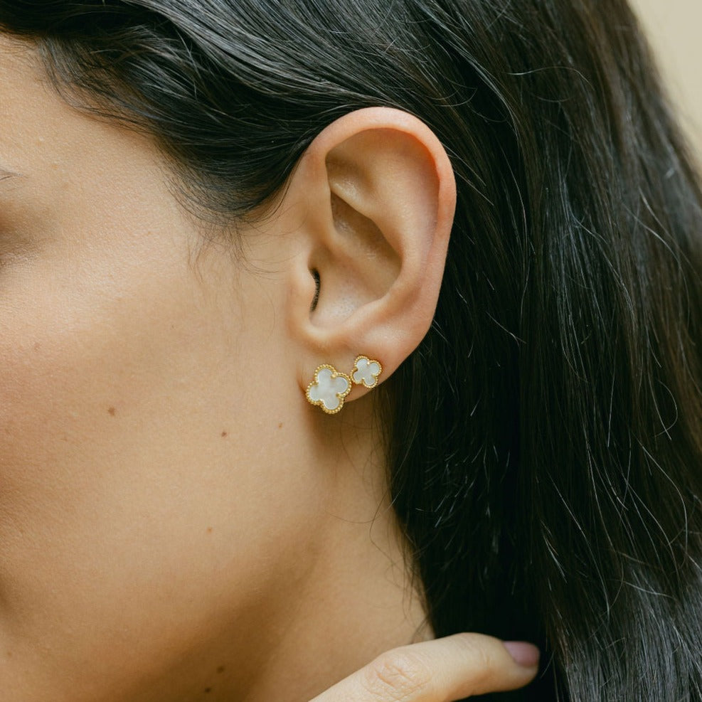 Clover Statement Stud Earring with Mother of Pearl (Gold) (Large)