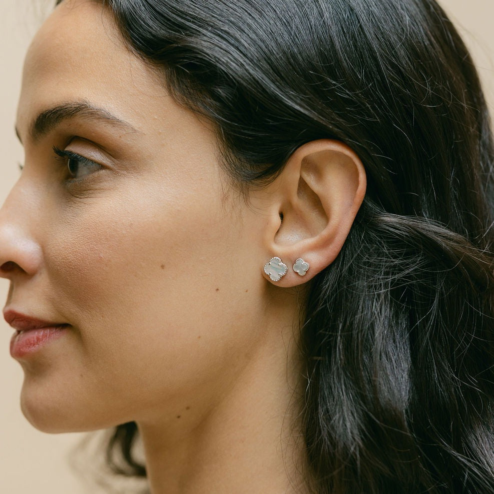 Clover Stud Earring with Mother of Pearl (Gold) (Small)