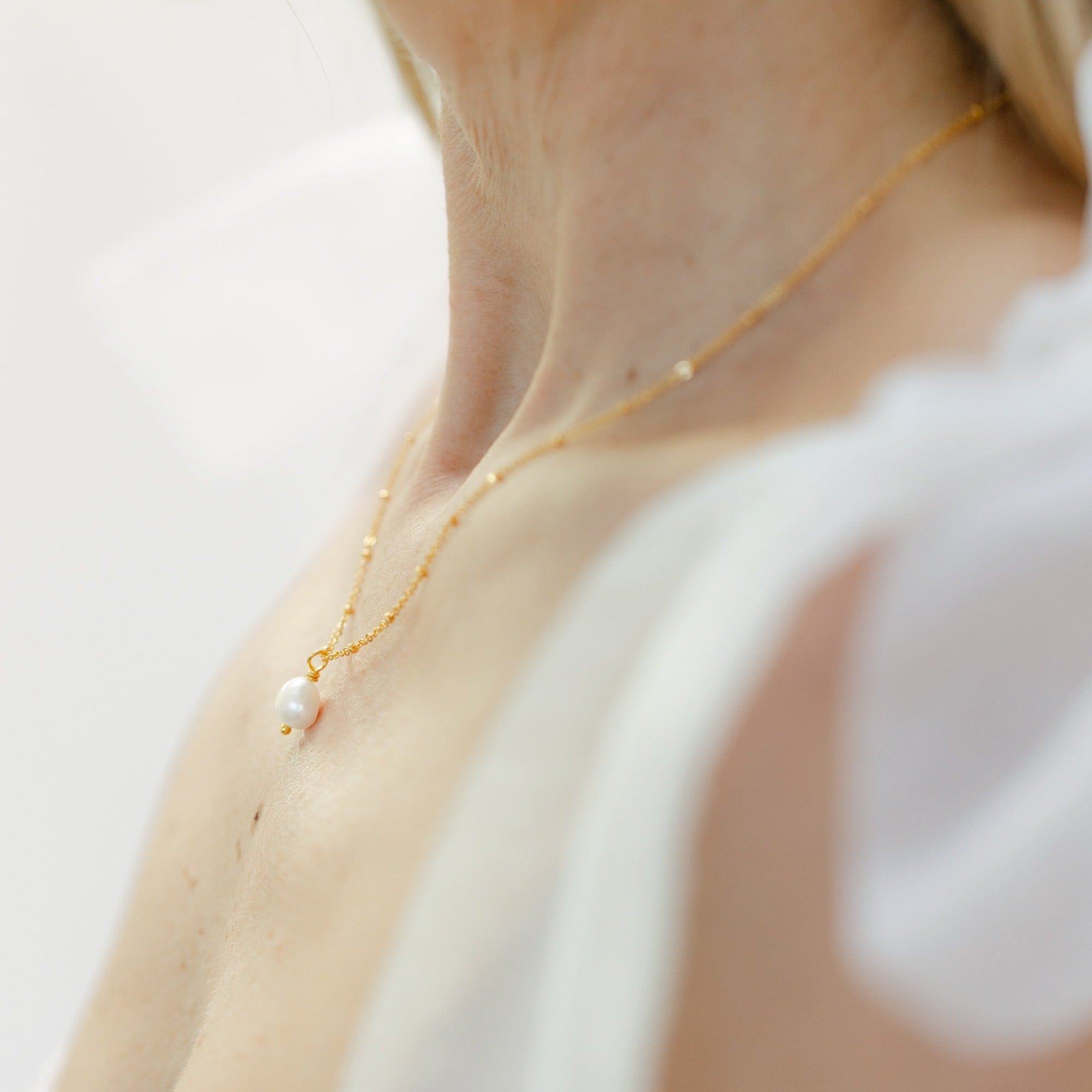Pearl Necklace with Beaded Gold Chain - Amica