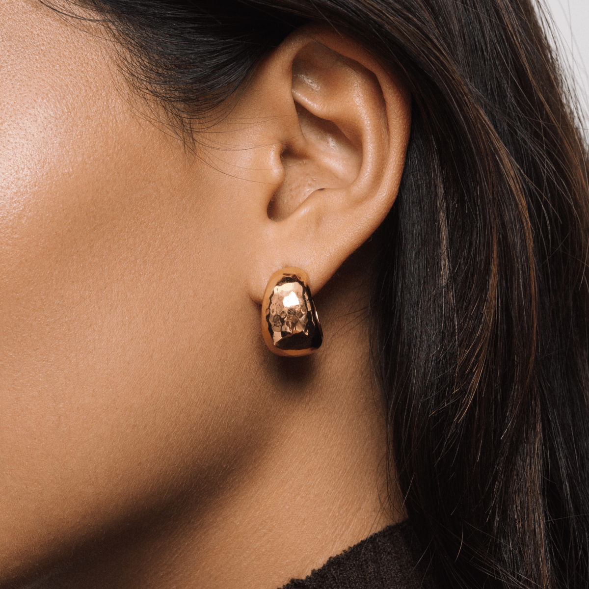 Chunky Gold Medium Hoop Earrings - Lulu B London - Timeless Jewellery