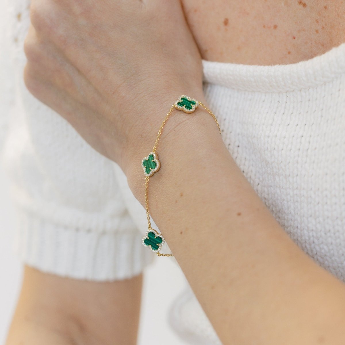 Clover Chain Bracelet with Malachite and Cubic Zirconia (Gold) - Lulu B Jewellery