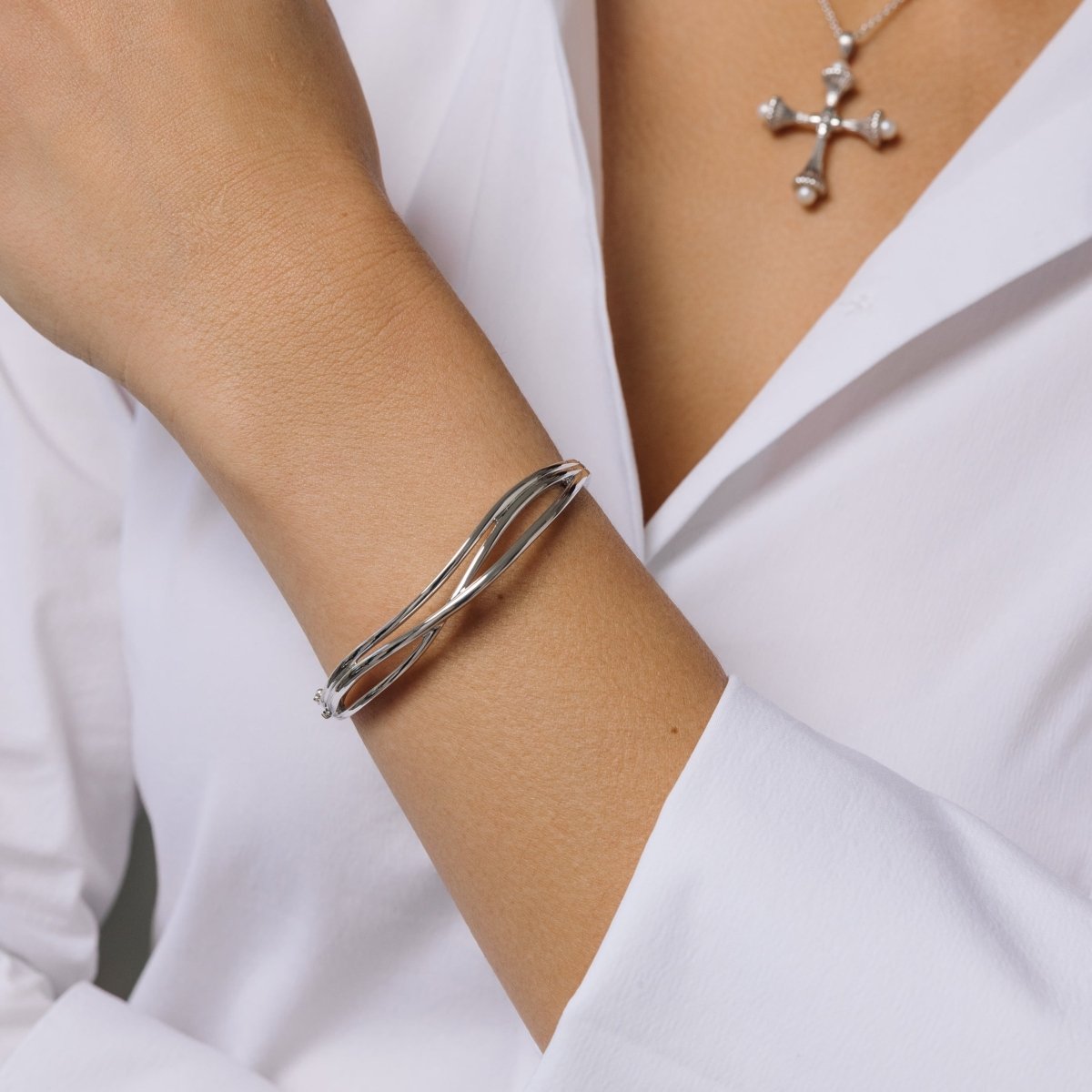 Wave Silver Bangle - Ripple - Lulu B London - Timeless Jewellery