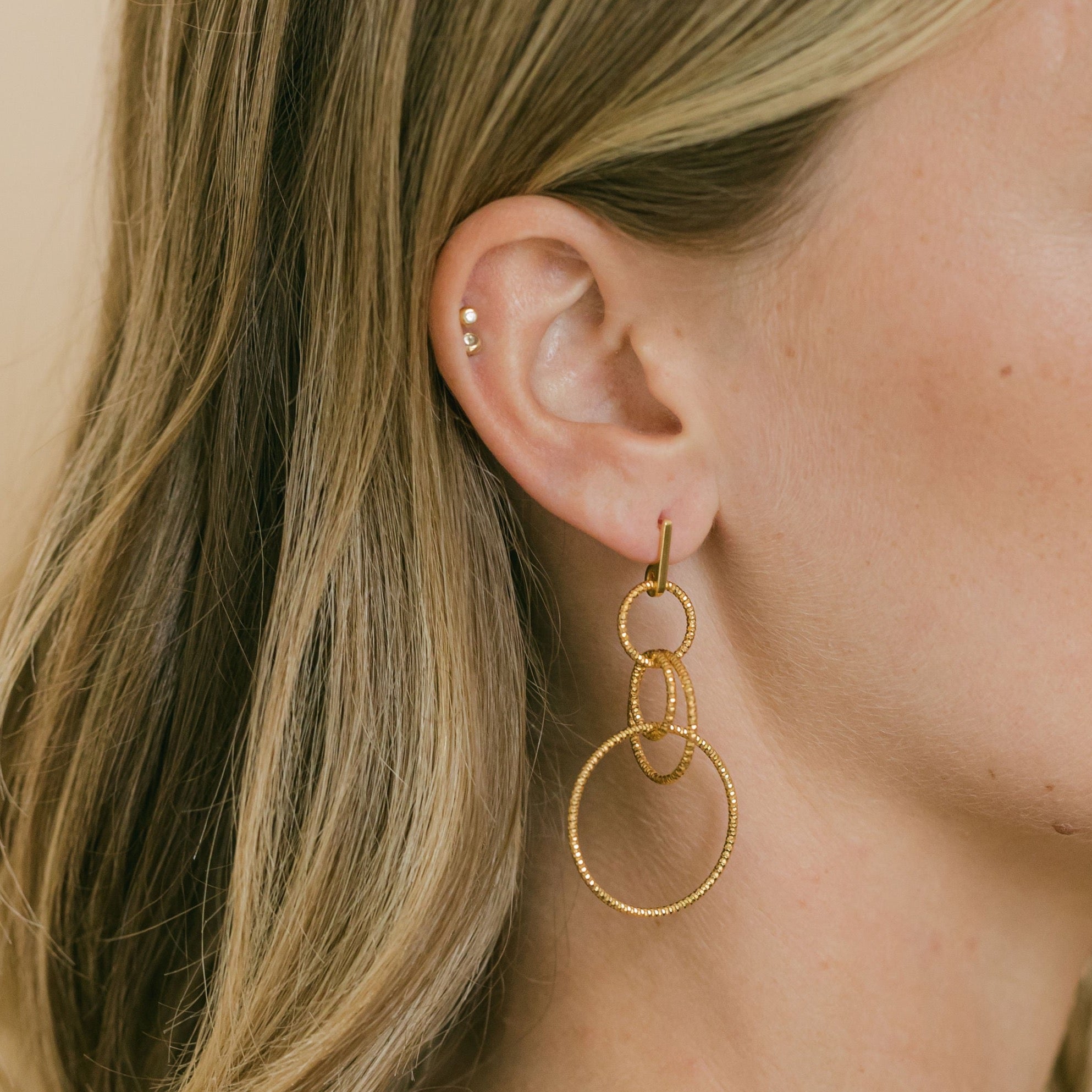 Diamond Cut Gold Hoop Earrings - Liz