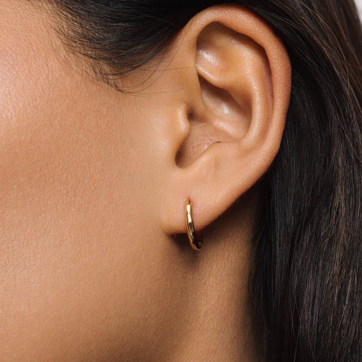 Classic Small Silver Hoop Earring - Lulu B London - Timeless Jewellery
