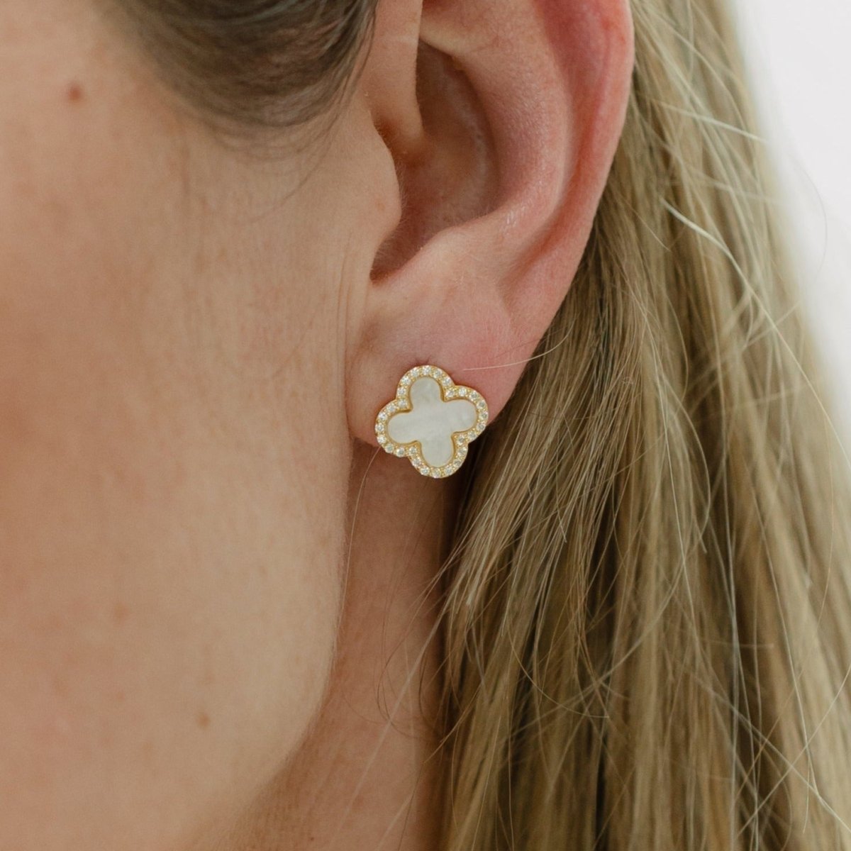 Clover Studs with Mother of Pearl and Cubic Zirconia (Gold)(Large) - Lulu B Jewellery