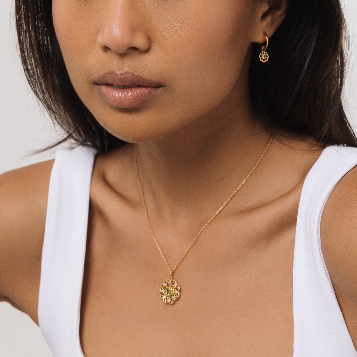 Peridot Gemstone Flower Gold Necklace - Lulu B London - Timeless Jewellery