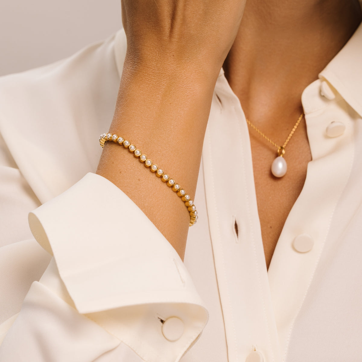 Tennis Pearl Gold Bracelet - Lulu B London - Timeless Jewellery